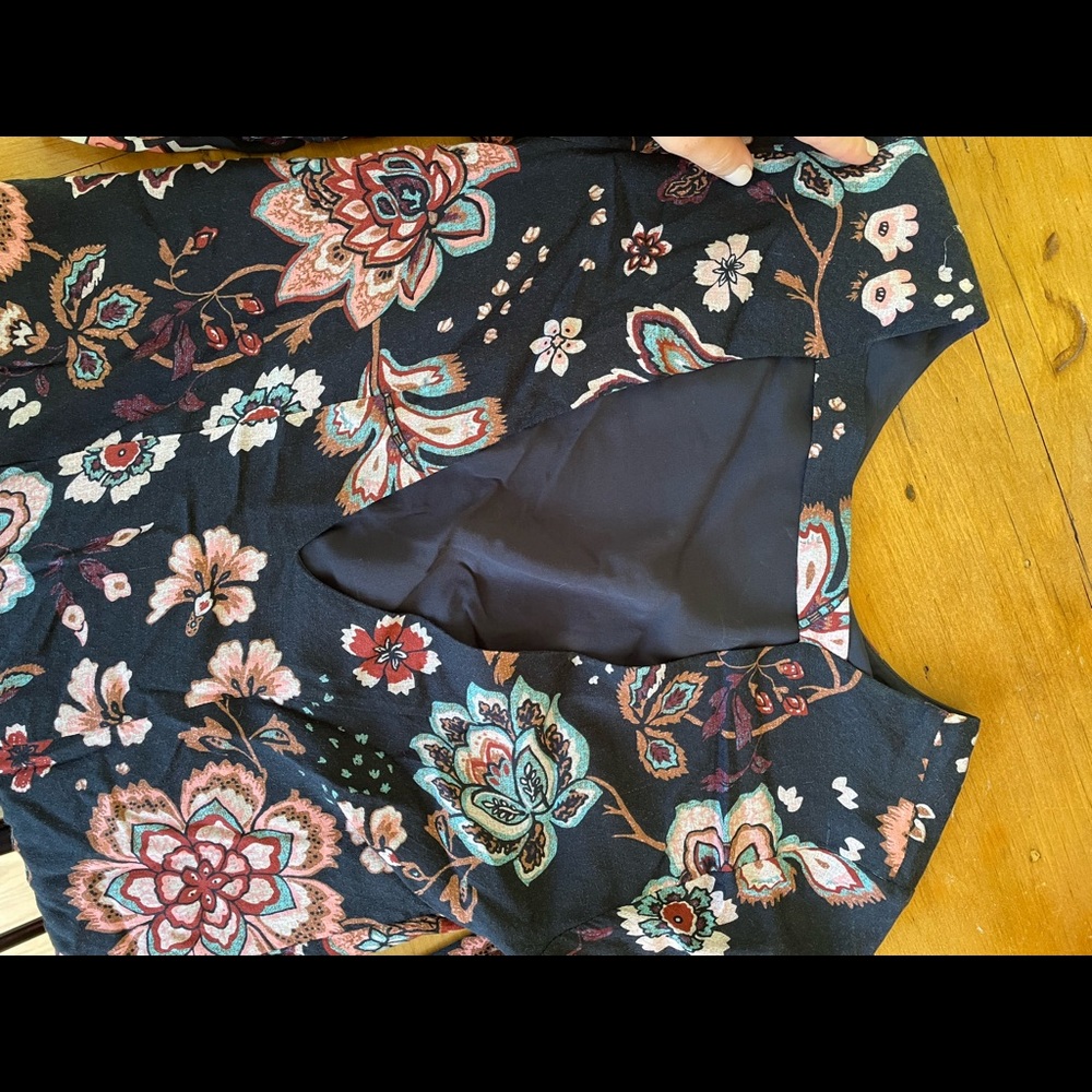 Ecote Urban Outfitters Geneva Floral Navy shift dress - Picture 3 of 5